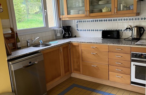 Champeaux Villa | Large villa with pool in village by the sea. In the bay of Mont St. Michel.