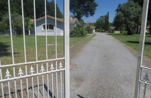 Pontenx-les-Forges Villa | Large villa, swimming pool, wooded garden, close to lakes and ocean. Ideal for families.