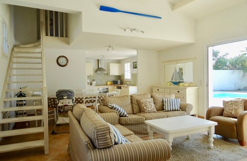 Saint-Jean-de-Monts Villa | Large villa for 8 with swimming pool