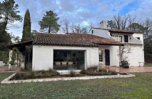 Saint-Paul-en-Foret Villa | Large villa with pool