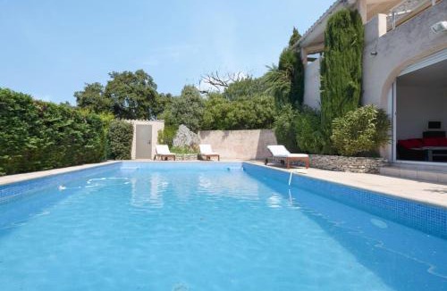 Les Hauts de Villeneuve House | Large Villa With Swimming Pool And Terraces
