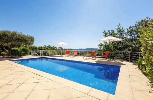 Rochefort-du-Gard Villa | Large villa with breathtaking views near Avignon ideal for family vacations