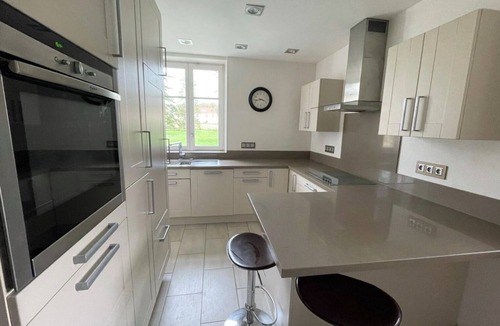 Crouy-sur-Ourcq Villa | Large villa with swimming pool one hour from Paris