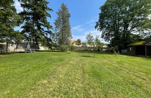 Crouy-sur-Ourcq Villa | Large villa with swimming pool one hour from Paris