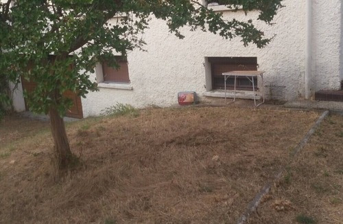 Blagnac Villa | Large villa with garden terrace