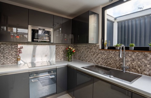 Chatillon Villa | Large villa with pool in Châtillon - Welkeys