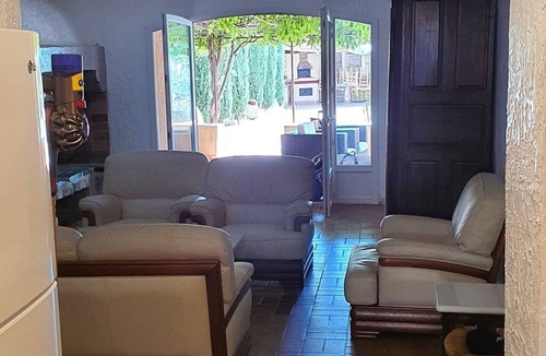 Pignans House | Large village house with swimming pool in the heart of a Provençal village