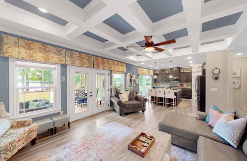 Saluda House | Large Waterfront Lake Murray Home w/Dock