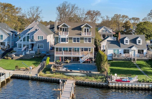 Brick House | Large waterfront home w/pool