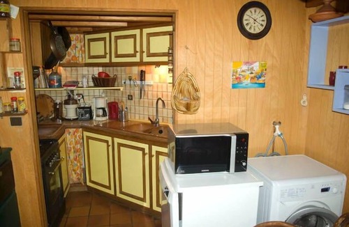 Bedeilhac-et-Aynat Ski Chalet | large wooden house architect