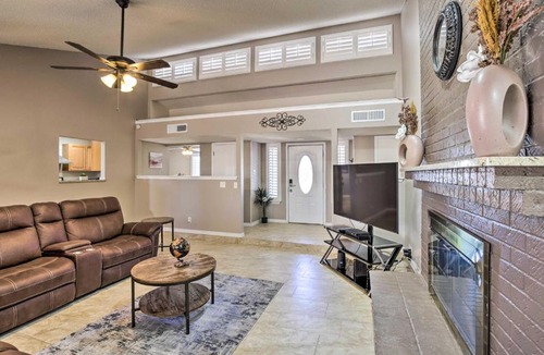 Biggs Field House | Large Yard: Family-Friendly El Paso Rental Home