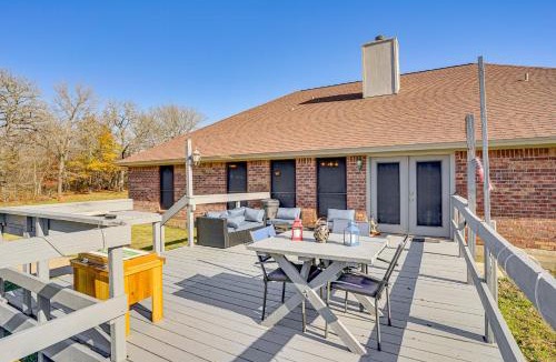 Alvarado House | Large Yard, Fire Pit & Games: Grandview Haven!