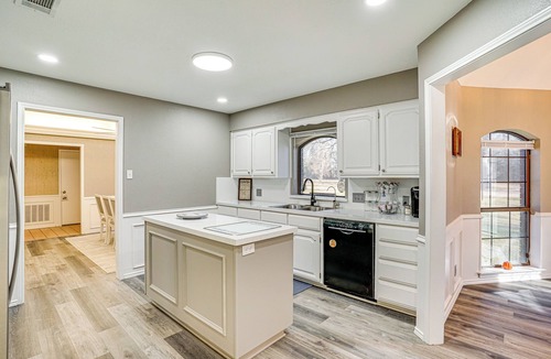 Alvarado House | Large Yard, Fire Pit & Games: Grandview Haven!