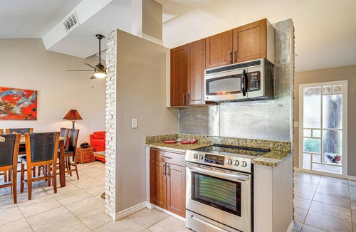 Medical Center District House | Large Yard: Home 9 Mi to San Antonio River Walk