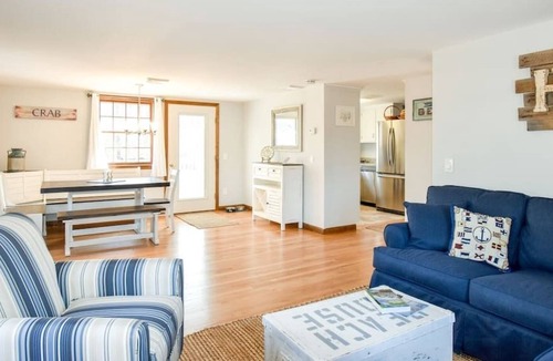 South Orleans House | Large Yard Outdoor Shower Central A/C!