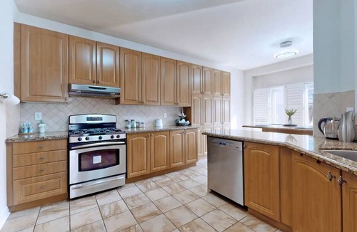 Churchill Meadows House | Large4BR 3000sqft home in Mississauga close to 403/407/401/QEWnn