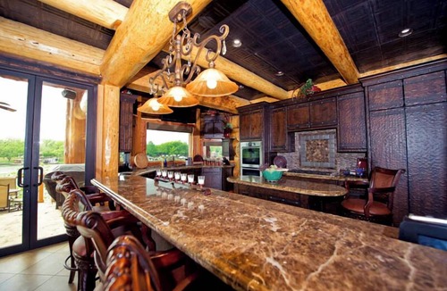 Marble Falls Cabin | Largest Retreat|Lake LBJ|Pool|Beach|Rope Swing