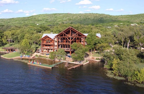 Marble Falls Cabin | Largest Retreat|Lake LBJ|Pool|Beach|Rope Swing