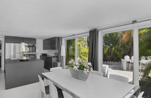 Rock Harbor House | Largo Manor