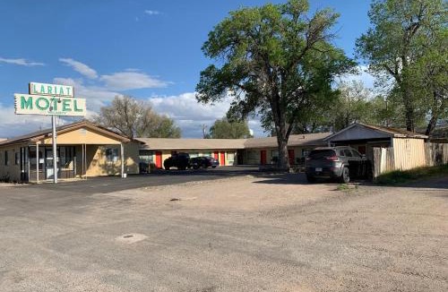 Moriarty Hotel | Lariat Motel