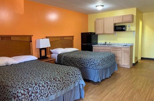 Moriarty Hotel | Lariat Motel