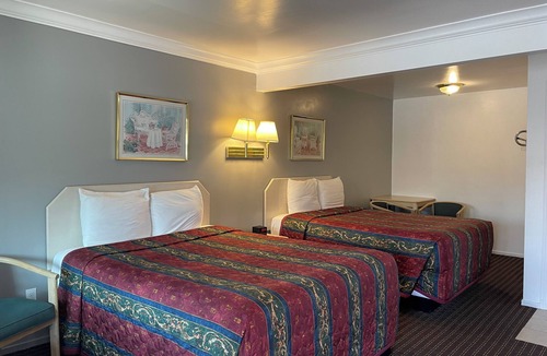 Willits Hotel | Lark Motel