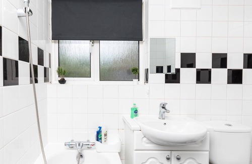 Ifield Apartment | Lark Rise Apartments