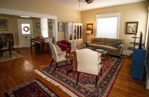 Cottonwood Falls House | Lark Song- sleeps six