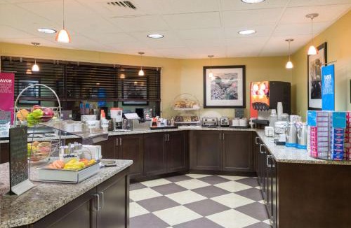 Carlisle Hotel | Larkspur Landing Carlisle