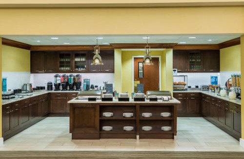 Maryland Heights Hotel | Larkspur Landing Extended Stay Suites St Louis Riverport