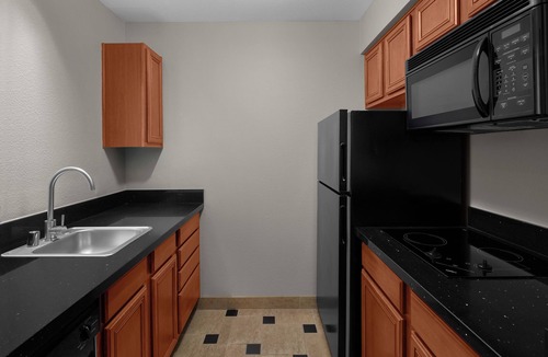 East Roseville Parkway Hotel | Larkspur Landing Extended Stay Suites Roseville