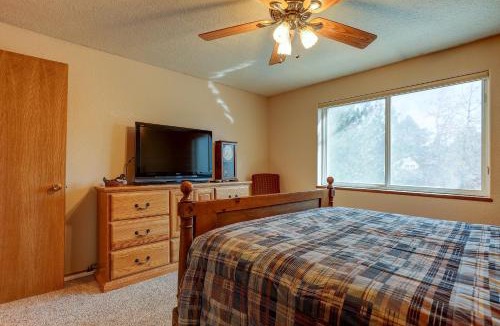 Larkspur House | Larkspur Trail