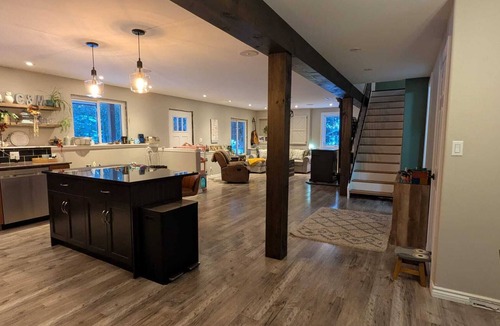 South Bruce Peninsula House | Larkwhistle |SAUNA| CHICKENS |Near BEACHES
