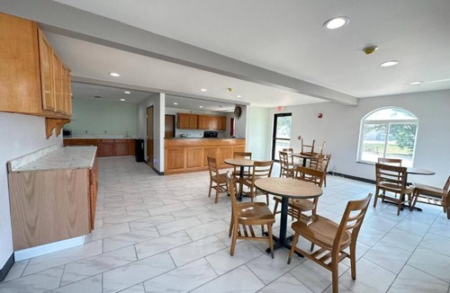 Larned Hotel | Larned Inn & Suites