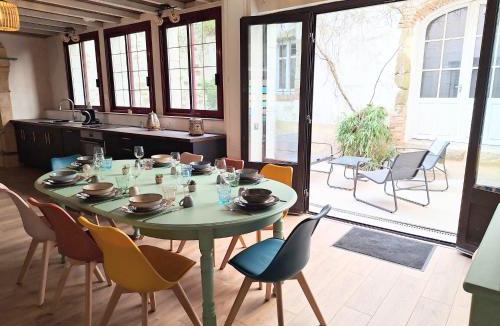Mauleon House | Laroseliere