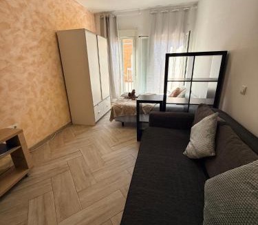 San Martin de la Vega Apartment | LARRA LA MEJOR OPCION PARA VER LA WARNER