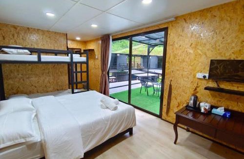 Air Kuning Other | Larut Hillview Kabin