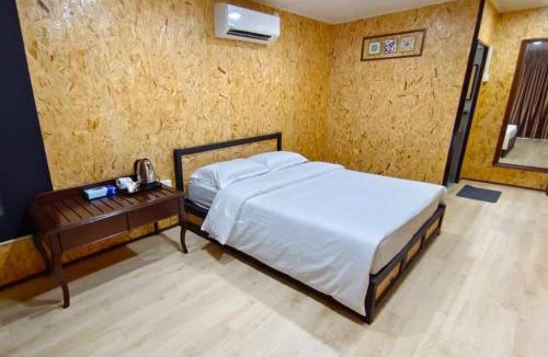 Air Kuning Other | Larut Hillview Kabin