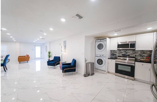 Coral Terrace House | Las Arboleda