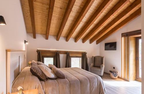 San Miguel de Aguayo House | Las Casucas De Somavia