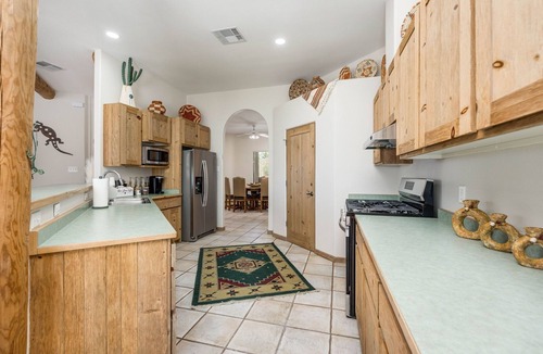 Las Cruces House | Las Cruces Luxury Retreat - Private Pool & Fireplace