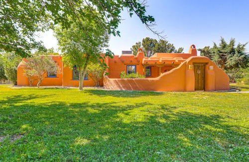 Mesilla Park House | Las Cruces Santa Fe-Style Adobe Home on 6 Acres!