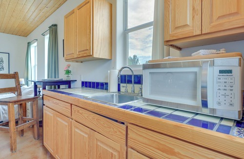 Mesilla Park Apartment | Las Cruces Studio ~ 3 Mi to NMSU!