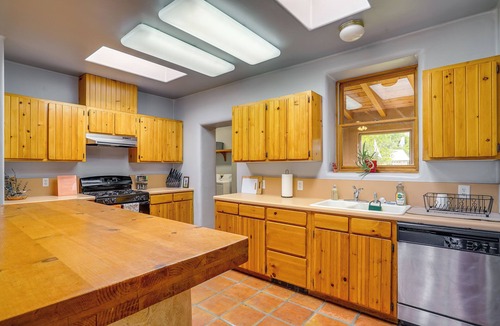 Mesilla Park House | Las Cruces Vacation Rental - 3 Mi to NMSU