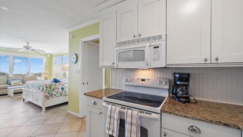 Longboat Key Apartment | Las Hermanas 1