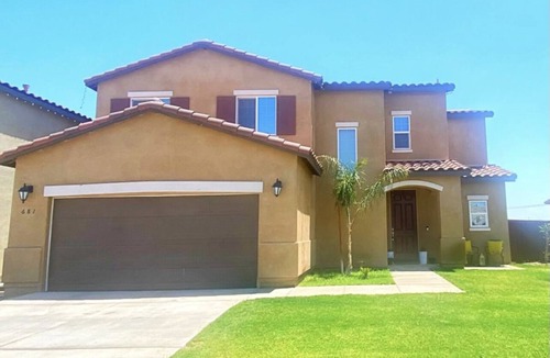 Imperial House | Las Lomas Home/3 Bedroom Home/2.5 bath/Big Patio