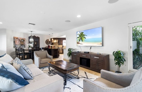 Hendricks and Venice Isles House | LAS OLAS ! WATERFRONT house with heated Pool