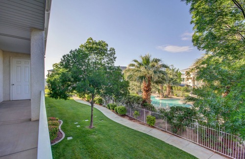 St. George Condo | Las Palmas Resort | Poolside Condo | Strong Wifi | Bunkbeds | #1709