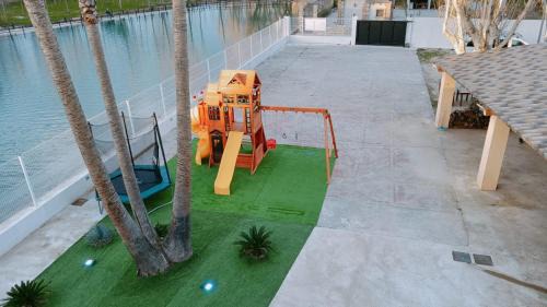 Navarres House | Las Palmeras Playamonte