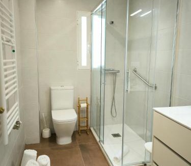 Zaragoza Centro Apartment | Las Torres del Centro by Alogest - parking opcional